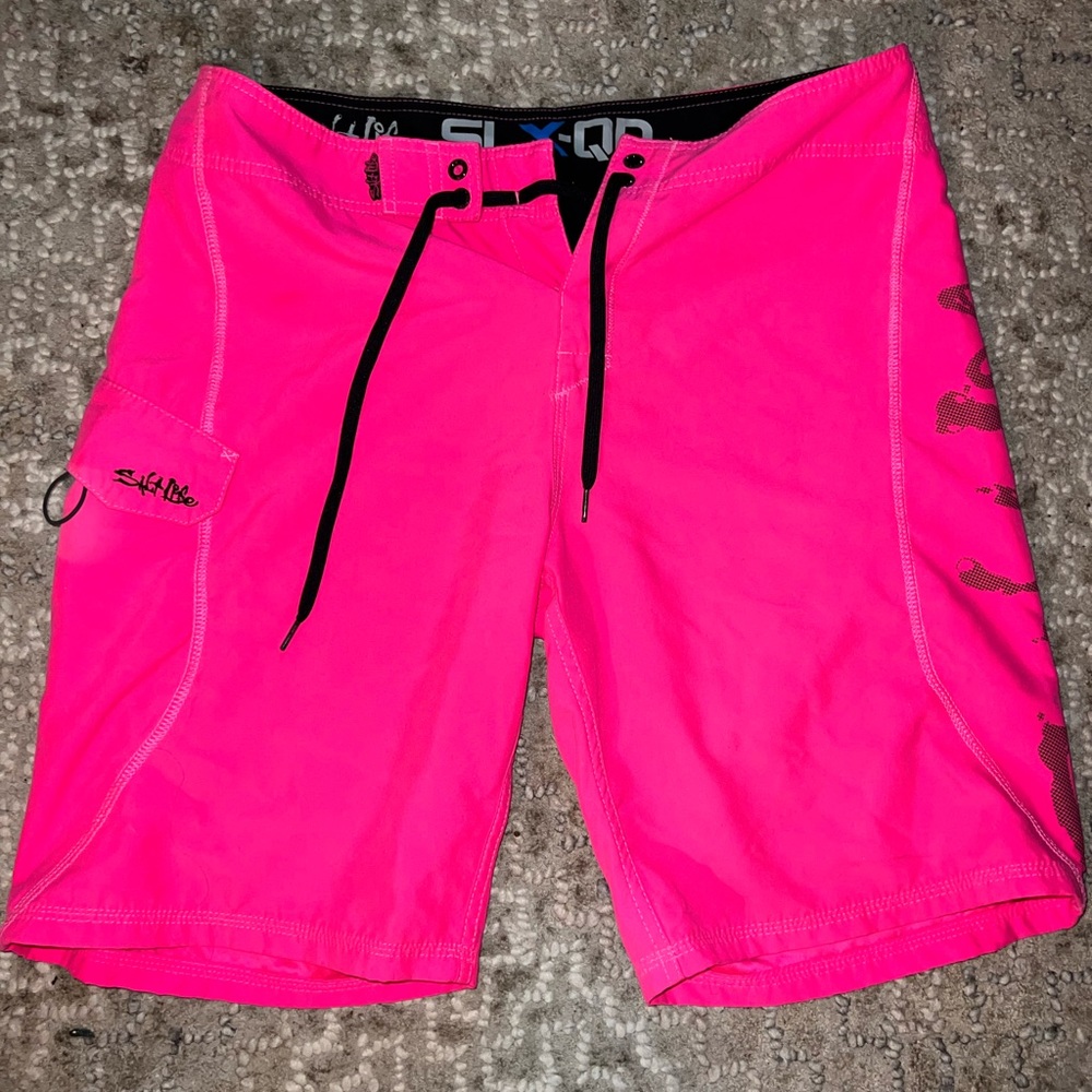 Mens Salt Life swim trunks. Like new condition.
